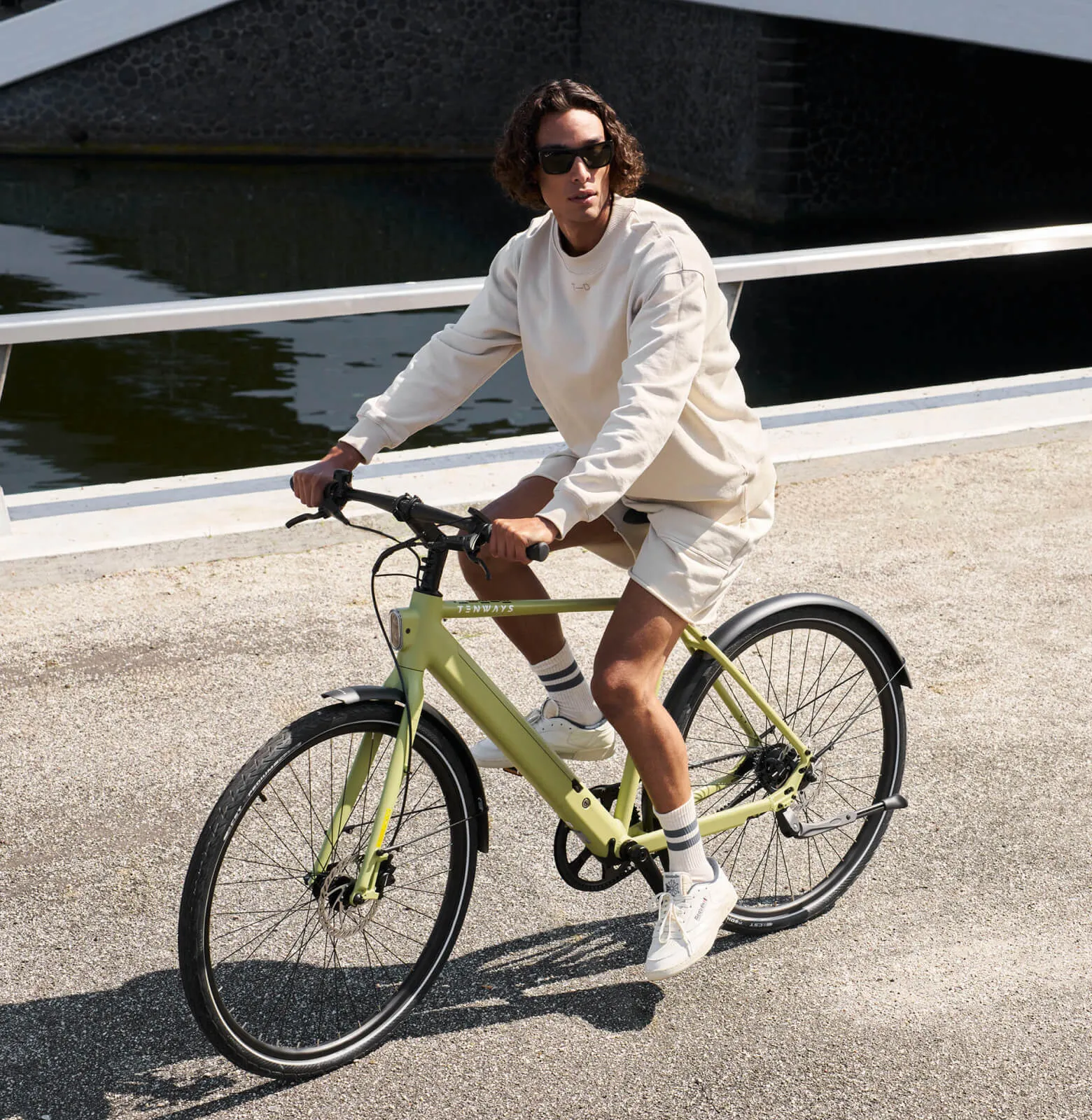🚴 TENWAYS CGO600 | Vélo électrique léger à -100€