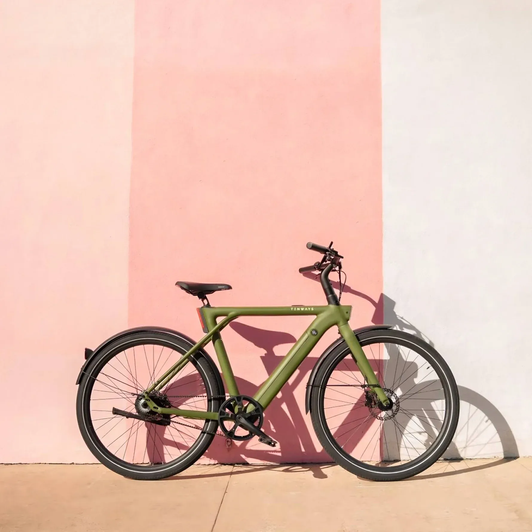 🚴 TENWAYS CGO009 | Vélo connecté urbain à -200€